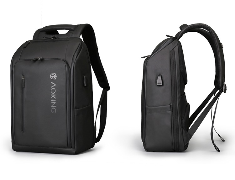 Calyx Batoh, černý, 20L, 30L, kapsa na notebook, voděodolný, USB port, rozšiřitelný