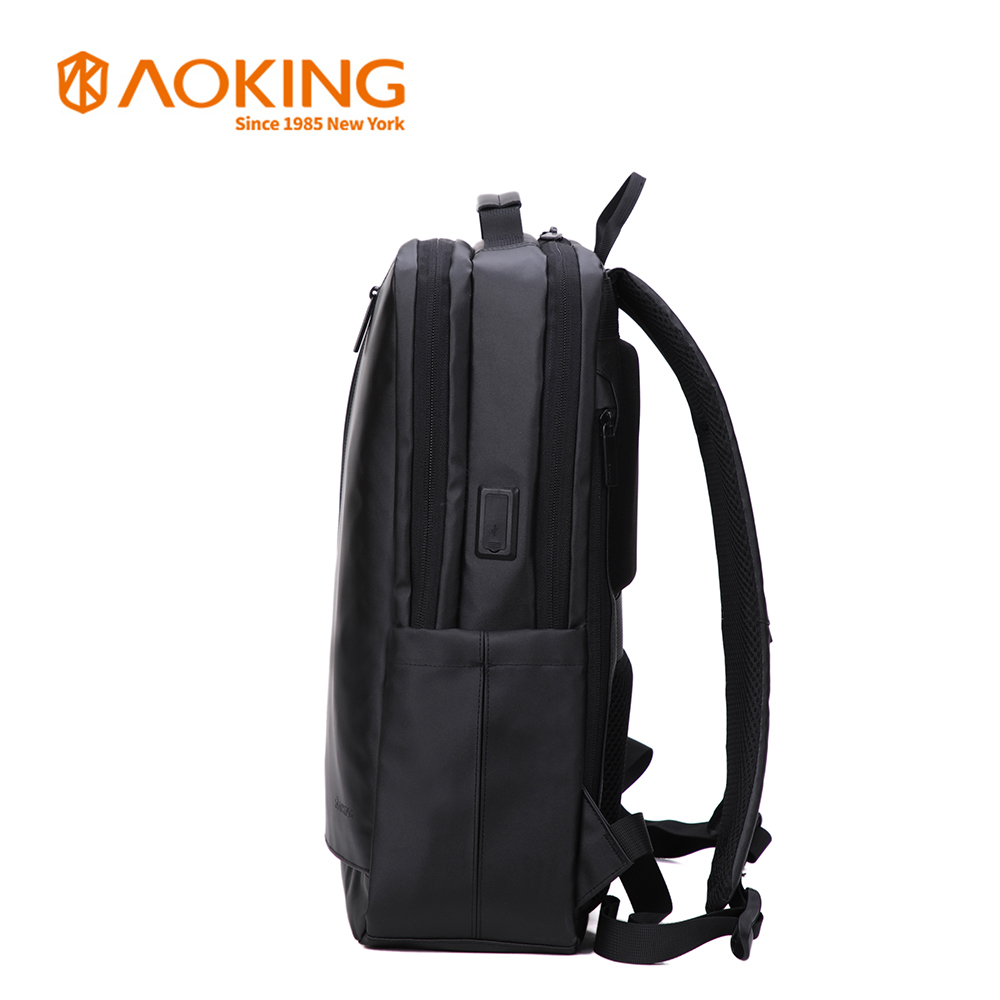 Radial batoh, černý, 18L, USB port, na notebook