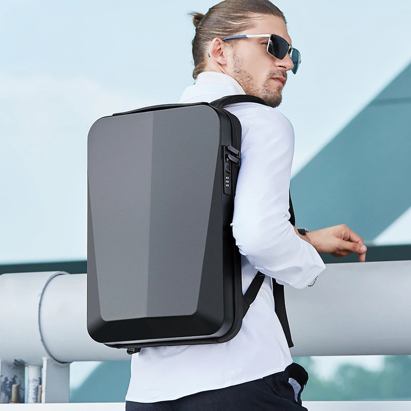 Loki městský batoh, 11L, USB, ultratenký, voděodolný, černý